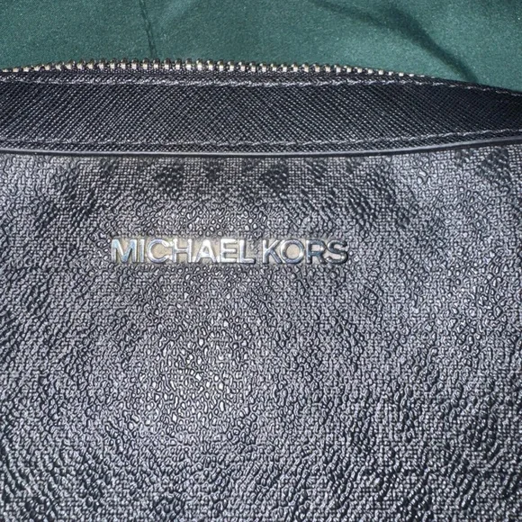 Michael Kors Black Textured Crossbody Bag - Picture 3 of 5